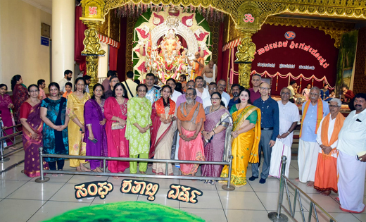 Christian delegation visits Sanghaniketan Ganeshotsav